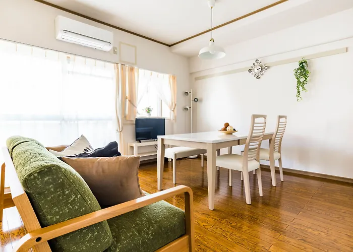 Vacation rental: Universal Bay Condominium